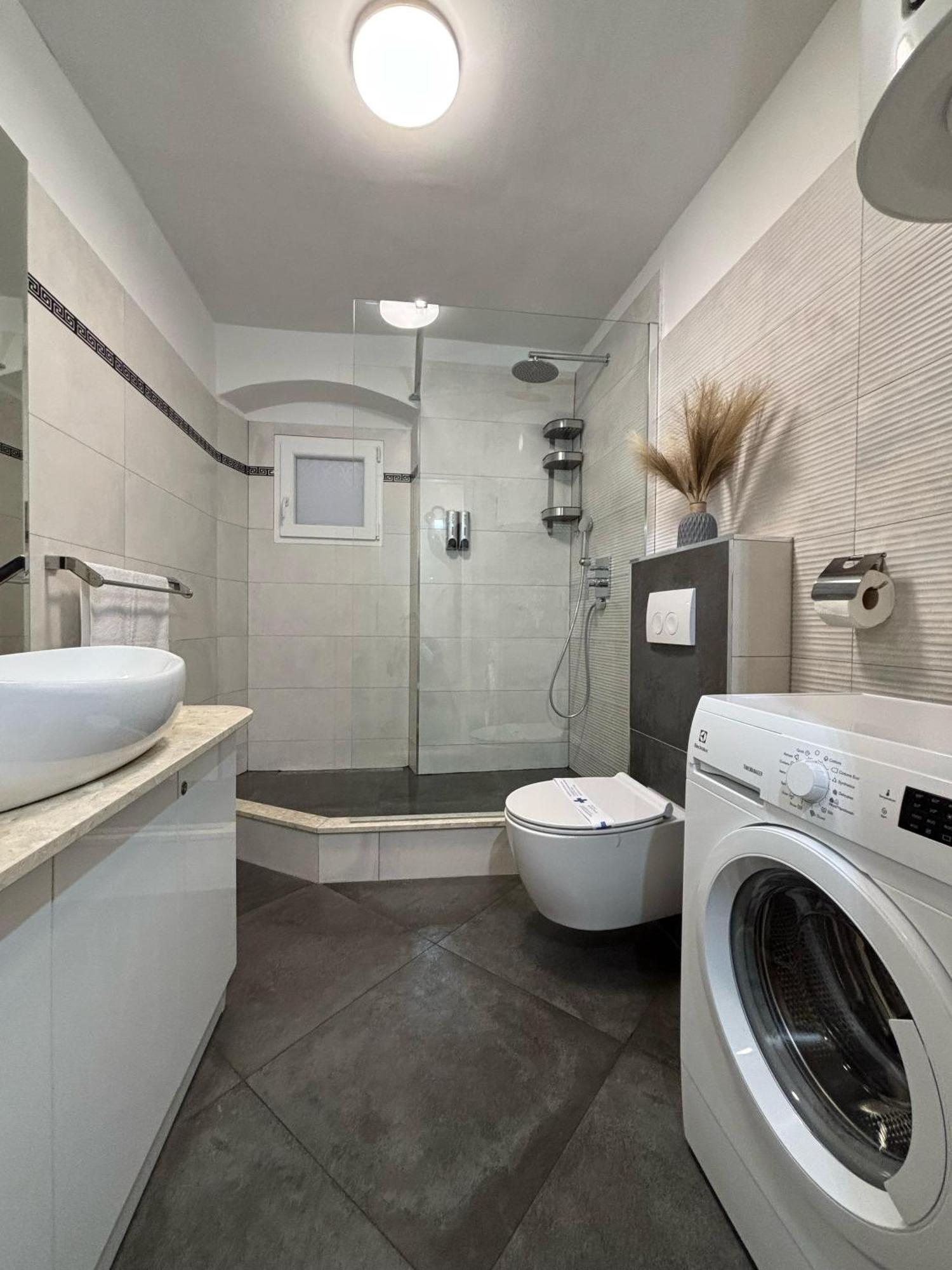 Palace Luxury Room سبليت المظهر الخارجي الصورة