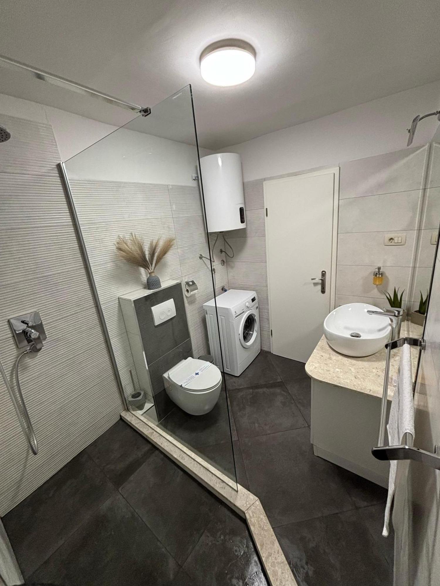 Palace Luxury Room سبليت المظهر الخارجي الصورة