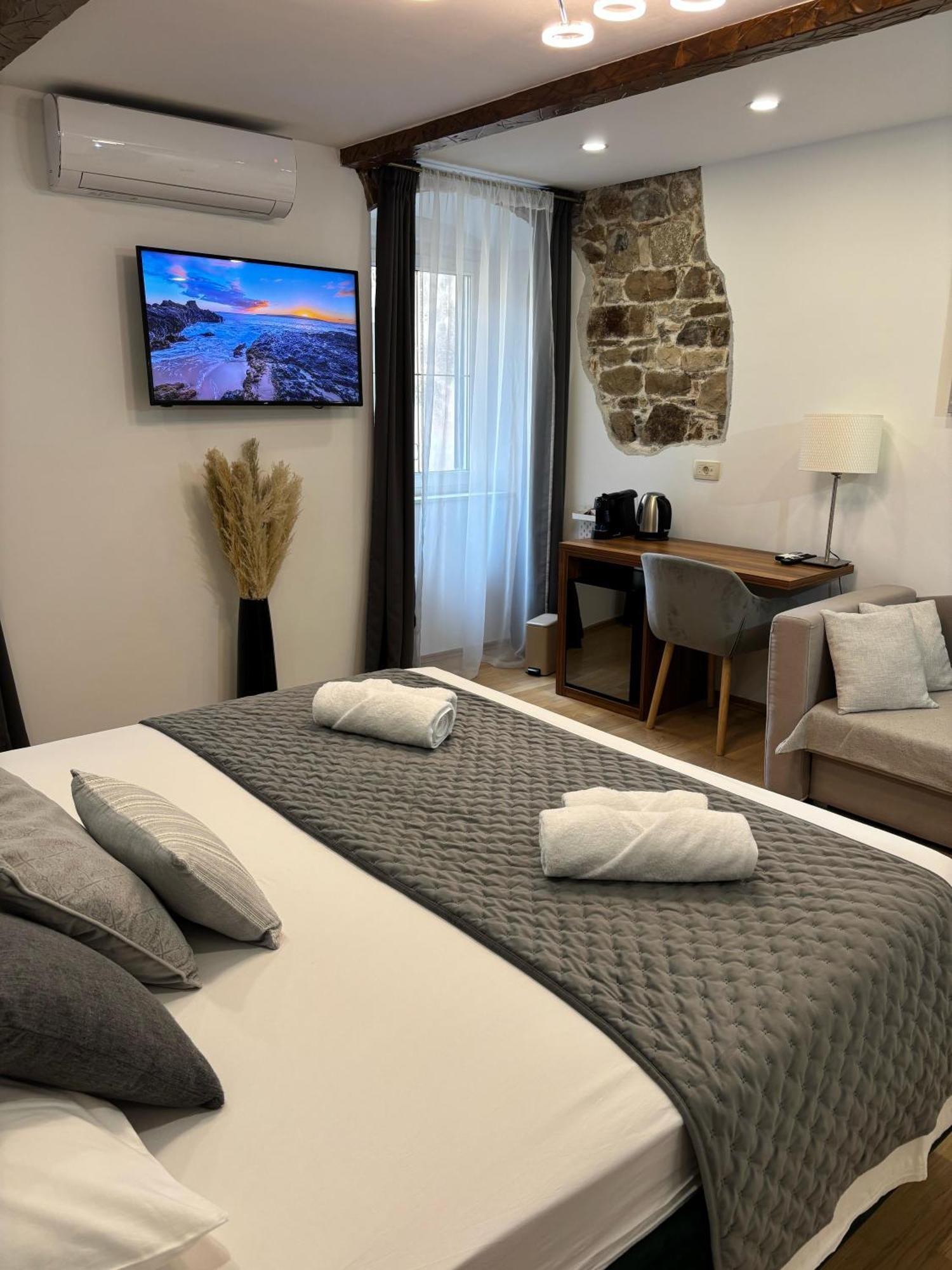 Palace Luxury Room سبليت المظهر الخارجي الصورة